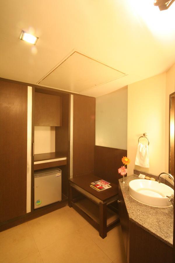 Hotel Miramar دامان المظهر الخارجي الصورة