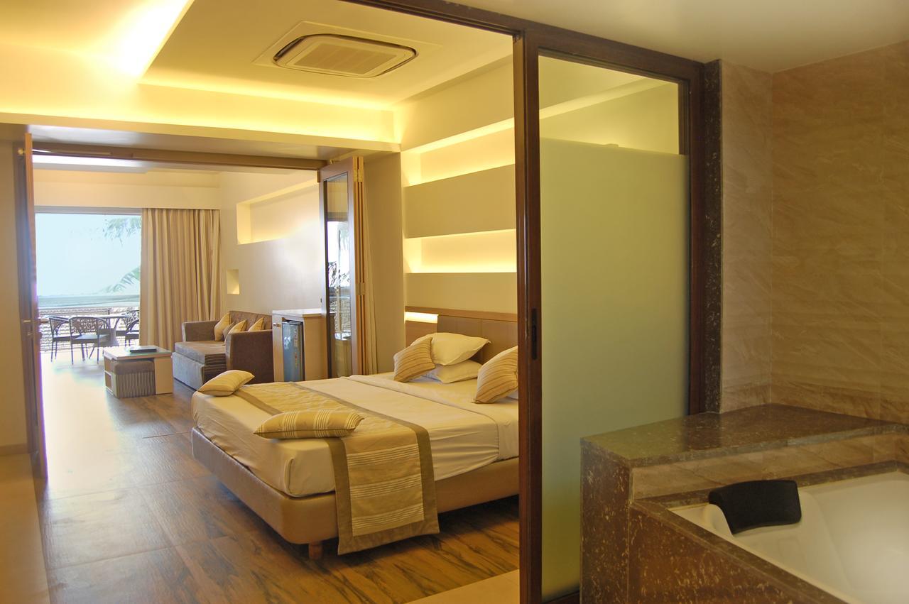 Hotel Miramar دامان المظهر الخارجي الصورة